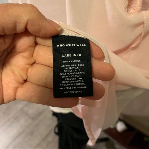 Who What Wear medium pink ruffle button down - Picture 5 of 5